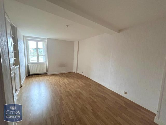 Location Appartement 4 pièces 90m² BOURGANEUF 23400