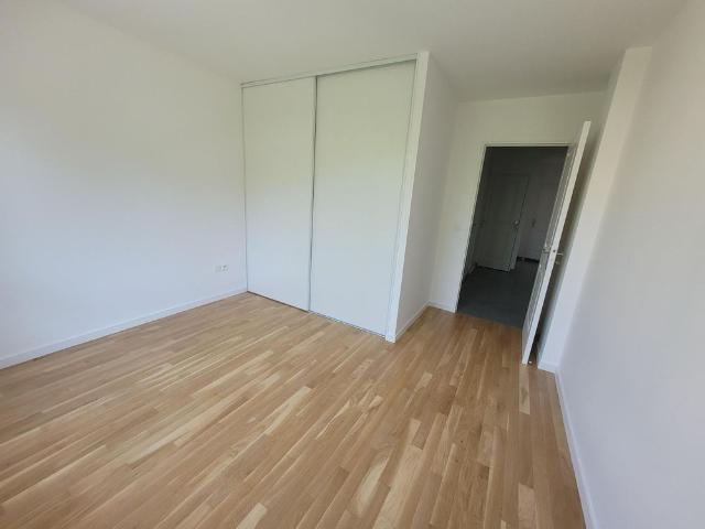 Location Appartement 4 pièces 90m² LYON 3ème