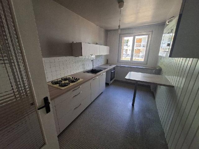 Location Appartement 4 pièces 90m² MEAUX 77100