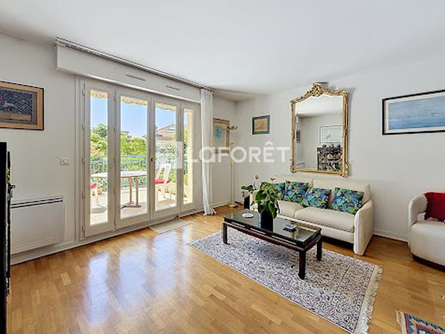 Location Appartement 4 pièces 91.92 m2 Le Vésinet