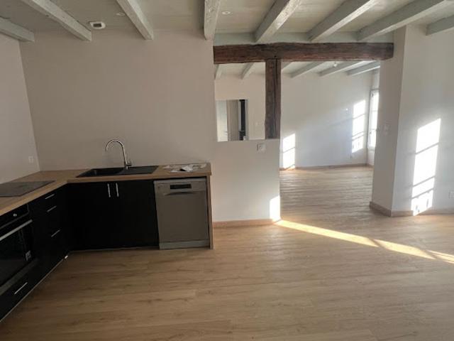 Location Appartement 4 pièces 91 m2 Sainte Foy la Grande