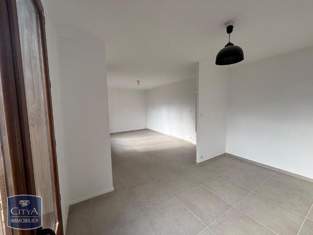 Location Appartement 4 pièces 91m² GARDANNE 13120