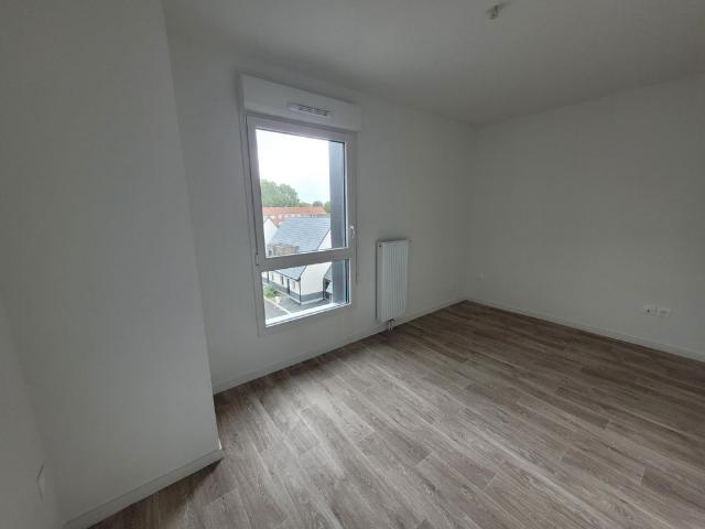 Location Appartement 4 pièces 91m² LOOS 59120