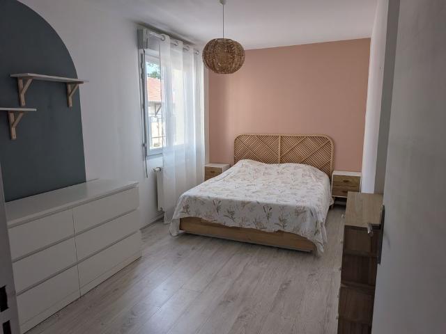 Location Appartement 4 pièces 91m² LYON 2ème