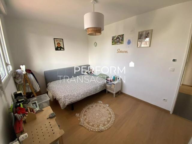 Location Appartement 4 pièces 91m² ST ISMIER 38330