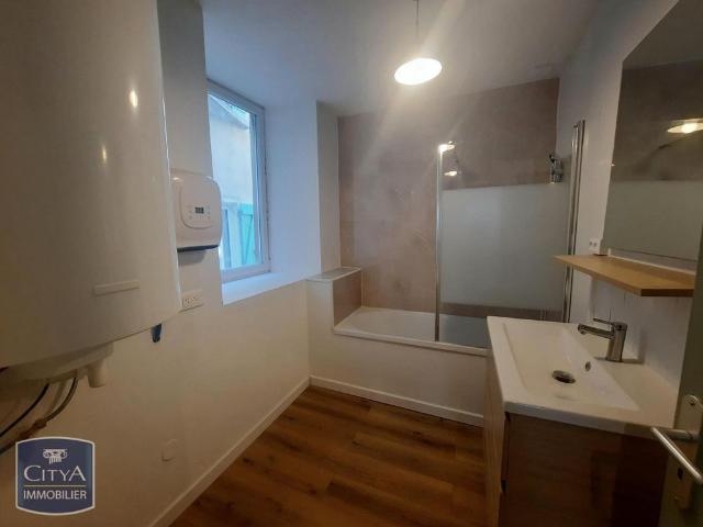 Location Appartement 4 pièces 91m² TARASCON SUR ARIEGE 09400