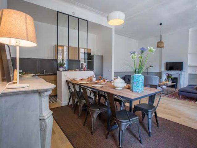 Location Appartement 4 pièces 92 m2 Marseille 2ème