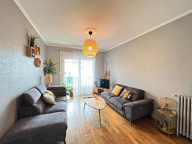 Location Appartement 4 pièces 92m²