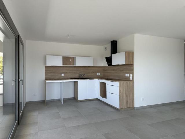 Location Appartement 4 pièces 92m² ANNECY 74370