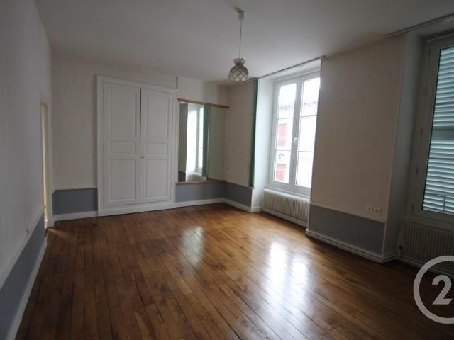 Location Appartement 4 pièces 92m² GANNAT 03800