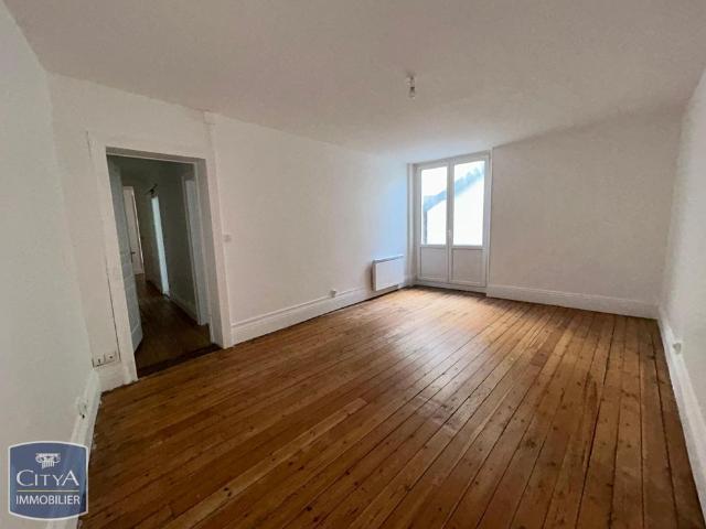 Location Appartement 4 pièces 92m² MONTMIRAIL 51210
