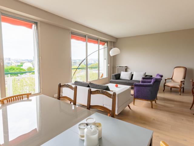 Location Appartement 4 pièces 92m² PARIS 16ème