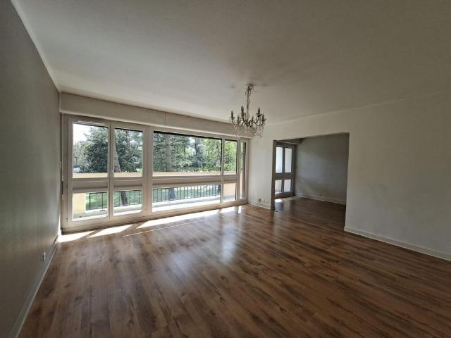 Location Appartement 4 pièces 92m² PESSAC 33600