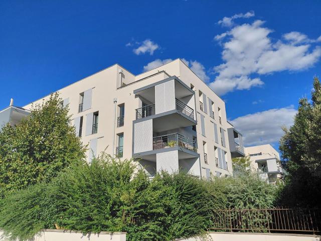 Location Appartement 4 pièces 92m² TOURS 37100