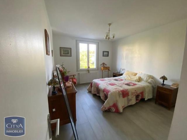 Location Appartement 4 pièces 97m² AGEN 47000