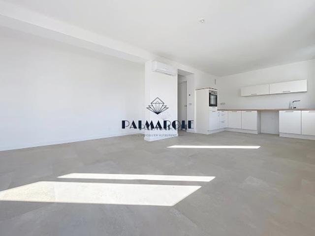 Location Appartement 4 pièces 94.11 m2 Perpignan