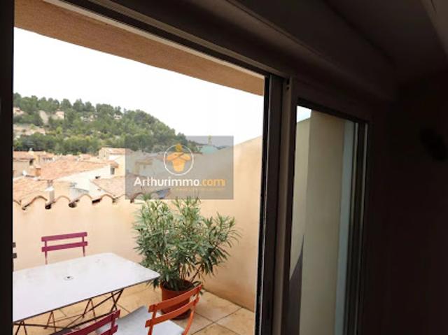 Location Appartement 4 pièces 94 m2 Apt