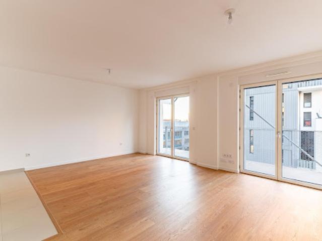Location Appartement 4 pièces 94 m2 Saint Denis