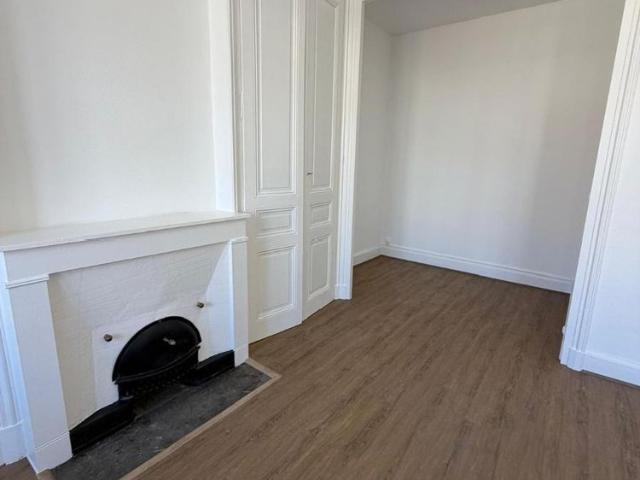 Location Appartement 4 pièces 94m² LYON 3ème