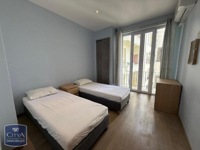 Location Appartement 4 pièces 94m² NICE 06000