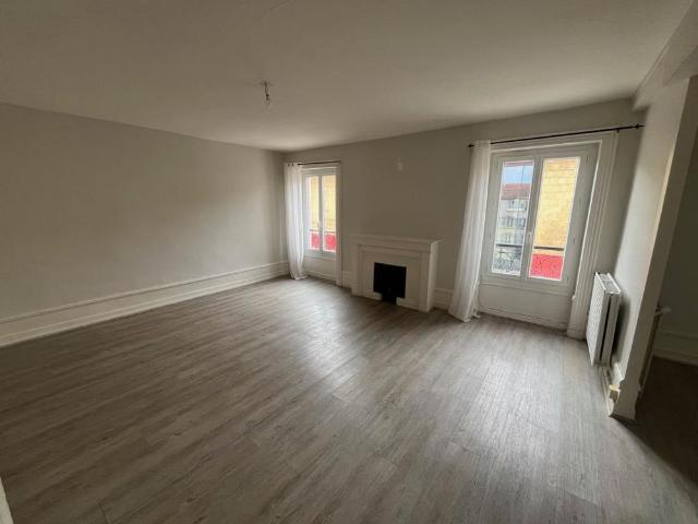 Location Appartement 4 pièces 94m² ROANNE 42300