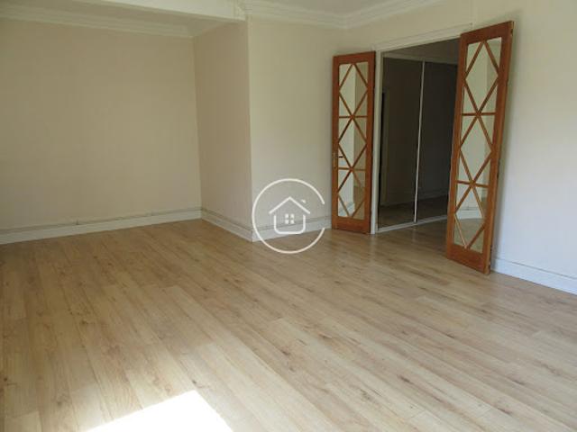 Location Appartement 4 pièces 95.45 m2 Vendome