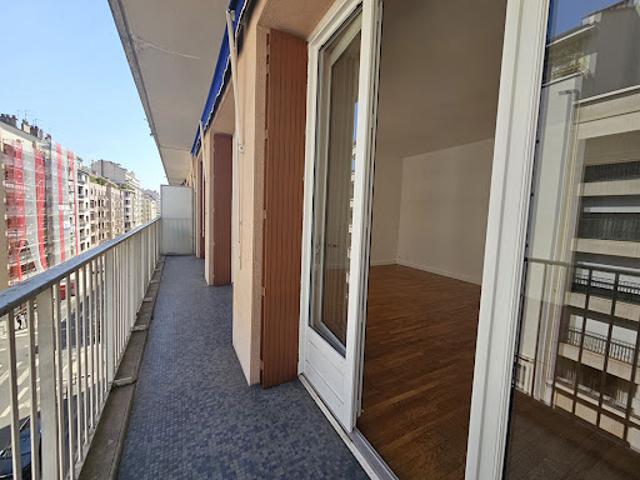 Location Appartement 4 pièces 95.94 m2 Lyon 6ème