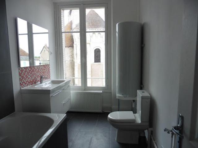 Location Appartement 4 pièces 95.09 m2 Cosne Cours sur Loire