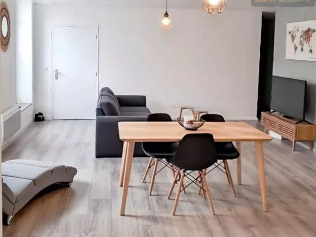 Location Appartement 4 pièces 95 m2 à Beaugency