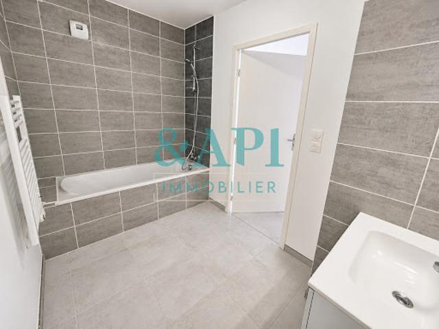 Location Appartement 4 pièces 95 m2 Annemasse