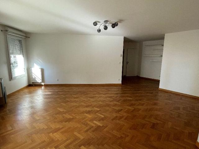 Location Appartement 4 pièces 95m²