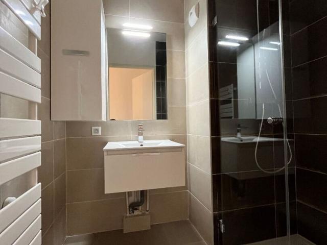 Location Appartement 4 pièces 95m² CALUIRE ET CUIRE 69300