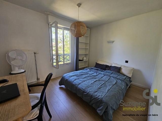 Location Appartement 4 pièces 95m² GRENOBLE 38000