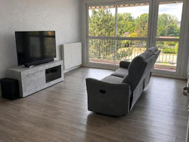 Location Appartement 4 pièces 96.9 m2 Saint Symphorien d'Ozon