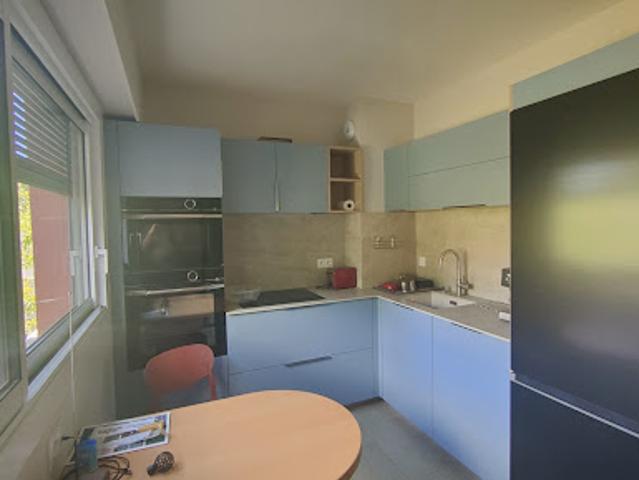 Location Appartement 4 pièces 96 m2 Aubenas
