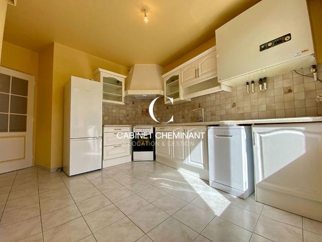 Location Appartement 4 pièces 96m²