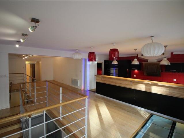 Location Appartement 4 pièces 96m²