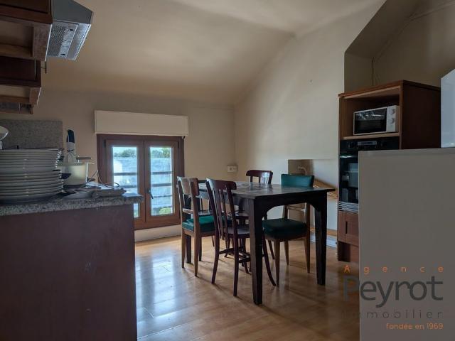 Location Appartement 4 pièces 96m² BOURG MADAME 66760