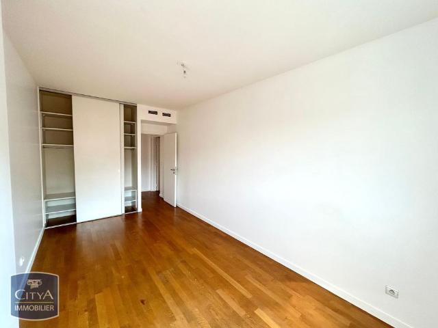 Location Appartement 4 pièces 96m² LYON 6ème