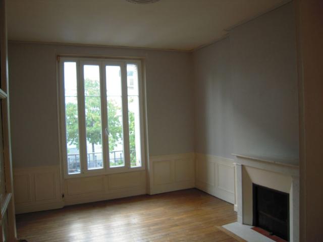Location Appartement 4 pièces 96m² REIMS 51100