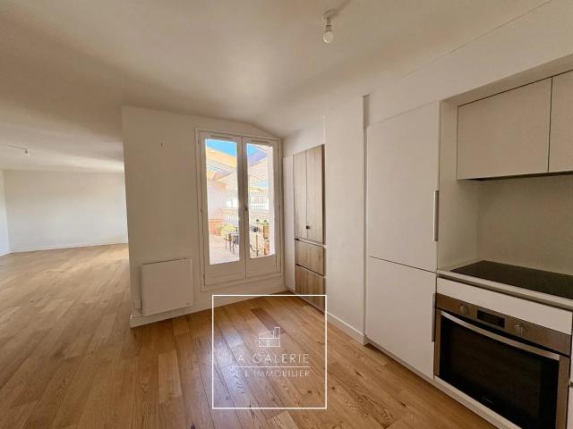 Location Appartement 4 pièces 96m² TOULOUSE 31400