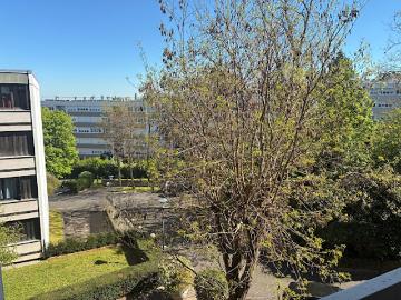 Location Appartement 4 pièces 98.47 m2 Garches