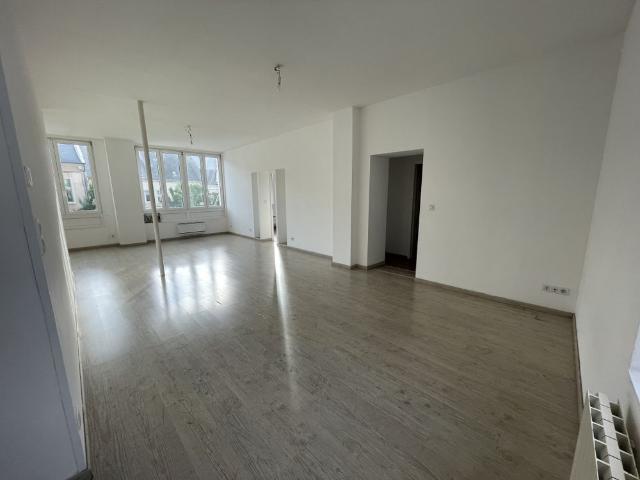 Location Appartement 4 pièces 98m² GUISE 02120