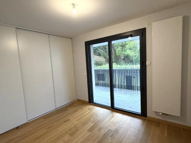 Location Appartement 4 pièces 99m² CHAMBERY 73000