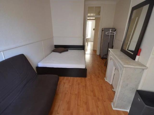 Location Appartement 4 pièces 99m² NICE 06000