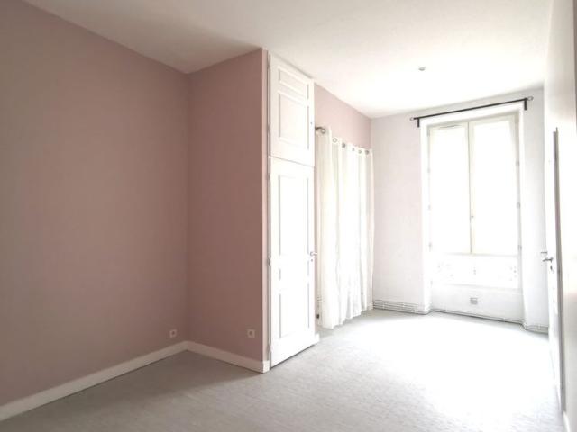 Location Appartement 4 pièces 13m² VOIRON 38500