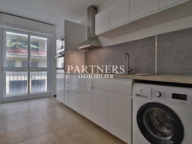Location Appartement 4 pièces 100.49 m2 Aix en Provence