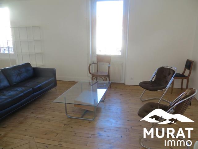 Location Appartement 4 pièces 100m² CLERMONT FERRAND 63000