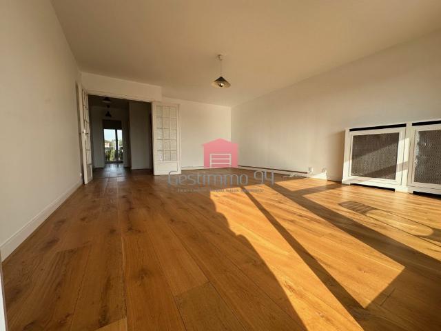 Location Appartement 4 pièces 100m² FONTENAY SOUS BOIS 94120