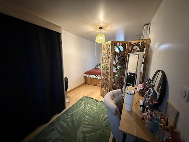 Location Appartement 4 pièces 101.94 m2 Le Neubourg